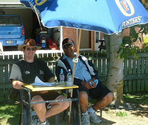 Peri and Biggsie relaxing at athletics sports in 2007