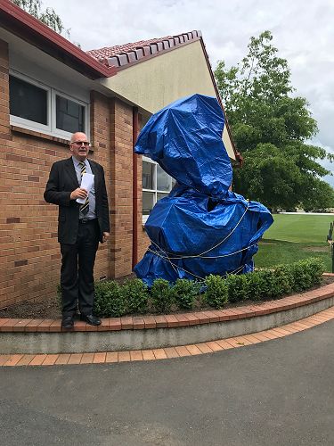 Headmaster Grant Lander speaks at the unveiling of the 2018 leavers' gift.