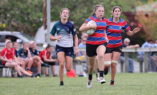 Dakota Wilton on her way to the try line