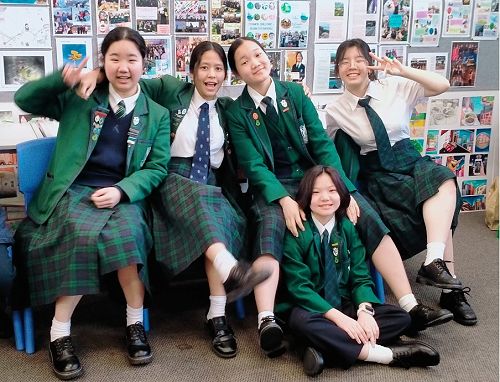 Eliana, Michelle, Oil, Phin and Ping