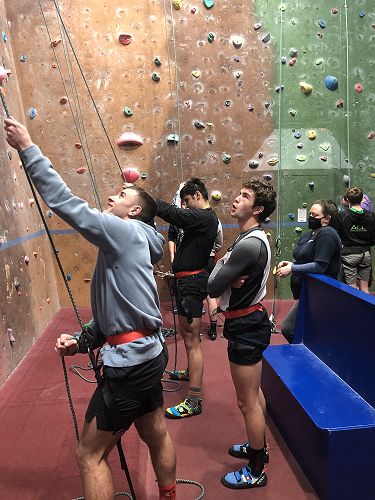 L-R: Oli Mathis, Johno O'Brien