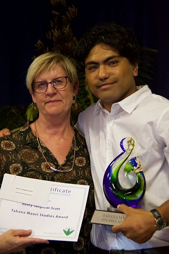 Tahana Maori Studies - Henry Tangiwai-Scott