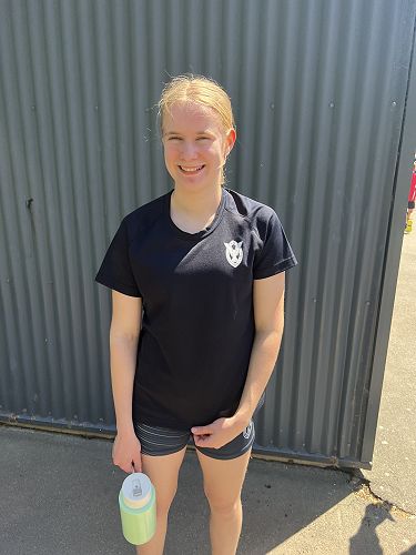 Anna happy with her 2nd place in the 800m