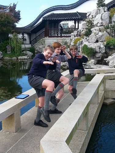 Year 9 Drama students rehearsing