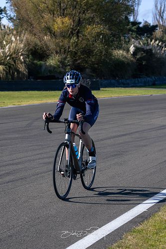 Manfield 6 hour challenge