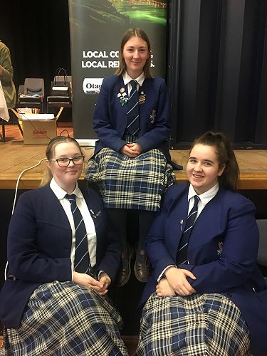 Morgan
Reddington-Bradley, Lousia Anderson, Amelia Gillespie 