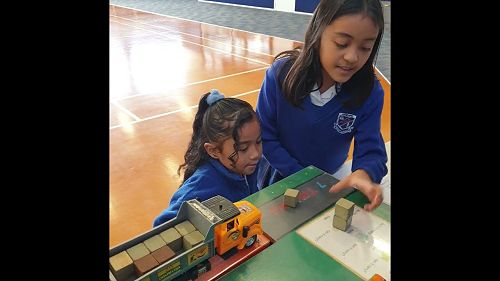 Video: Maths Michaela & Michaels sister