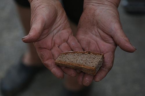 Primož Bregar, scenography: Klemen Košir