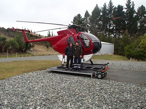 Yoshi<br />
with Jeanette (DOC) ready to leave for Five Fingers Peninsula