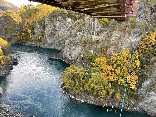 Jerry Li tries out bungy jumping.