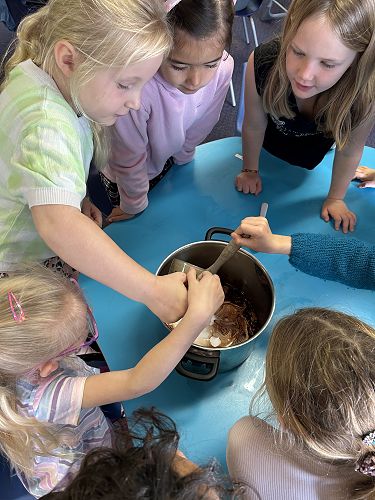 Room 23 making Koko Laisa