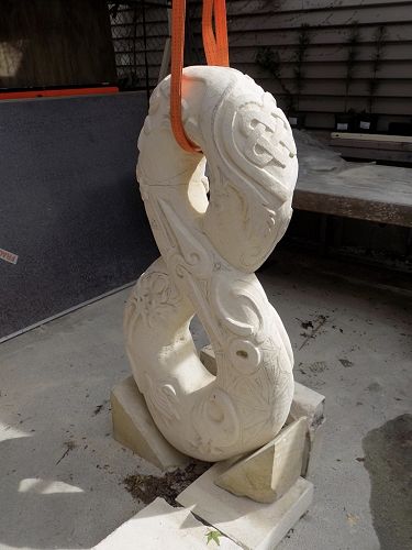 Crocodiles, turtles and birds.