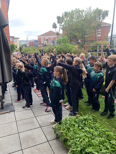 The Junior School children entertaining the residents. 