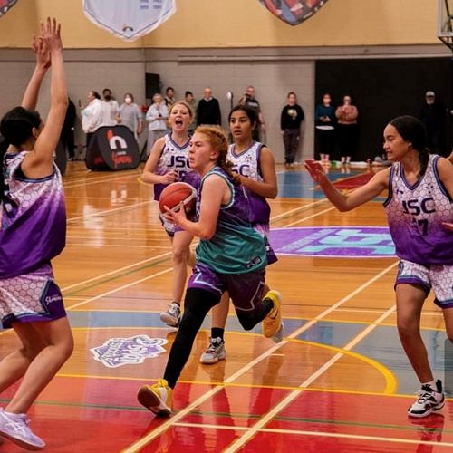 Lucy Dawson competing at the 2022 HoopNation Junior Showcase