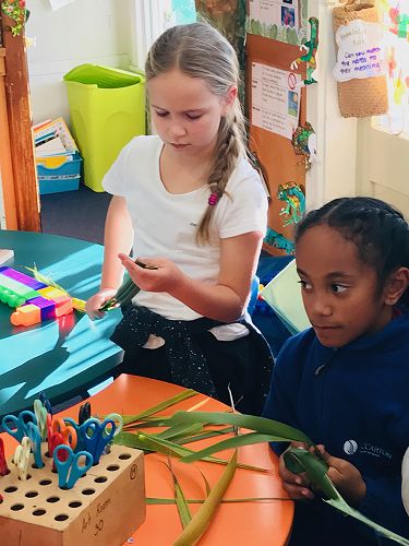 Matariki Stars, Rm 3