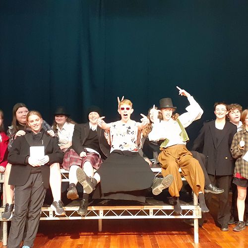 La troisième - notre pièce de théâtre