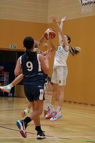 Alex Duff with a block