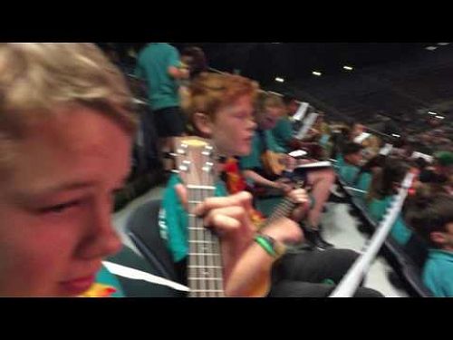 Video: Dylan rapping at Kiwilele