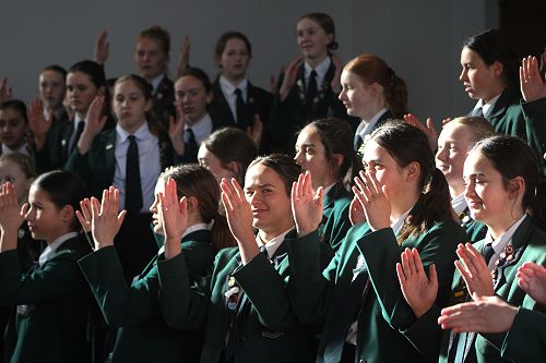 Columba Kapa Haka.
