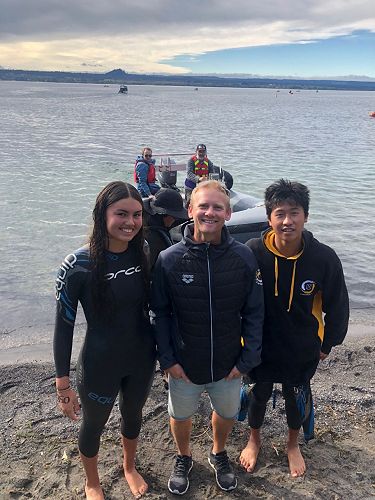 Sophie Perry, Coach Graham Smith and Matthew Chanwai