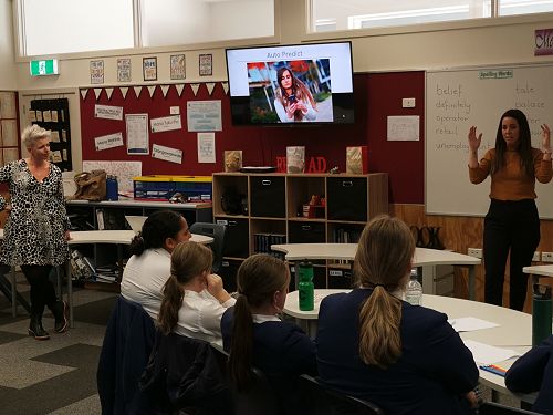 Anna Bolland & Tenika Reihana from Corporate HQ facilitating a Workshop with the Year 12/13 Pathways & Gateway students.