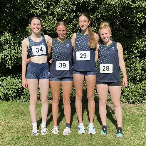 Senior 4x400m Relay Team