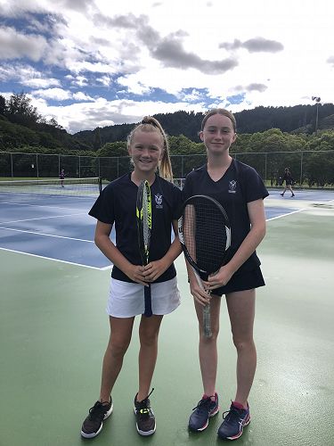 Year 9 students Alice Porter and Alexi Sheehan 