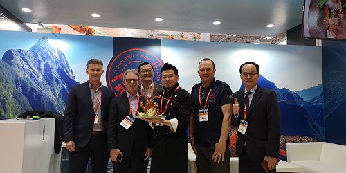 Team Qingdao (from left): Andrew Harvey, Alan Buckner, Joe Zhong, Chef Reggie Li, David Prendergast, Simon Fan.