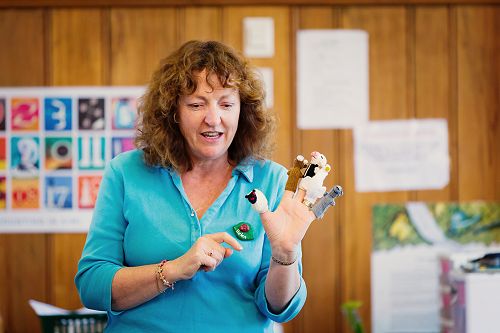Helen Wakefield leading play group 2014