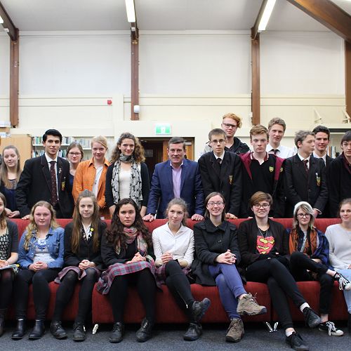 








Student
Meeting with the Minister of Immigration 