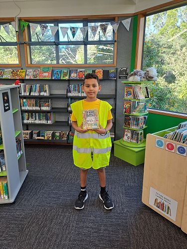 Sharing our favourite books - Ezana