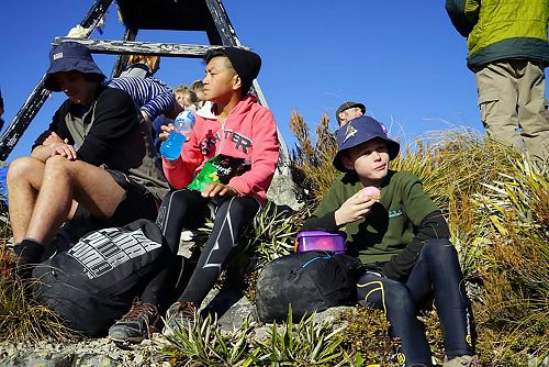 










Climbing Little Mount Peel


