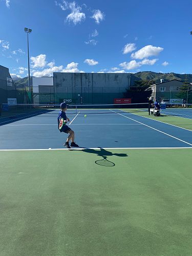 Tim receiving a deep ball