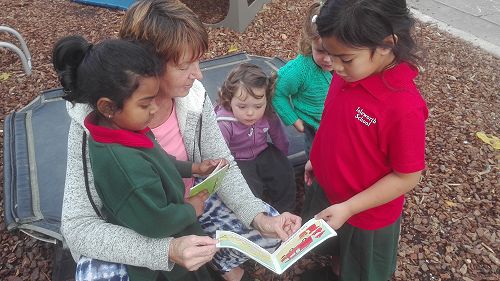 Reading with Isleworth Kindy