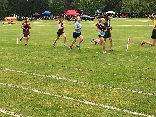 Go Alannah and Holly!