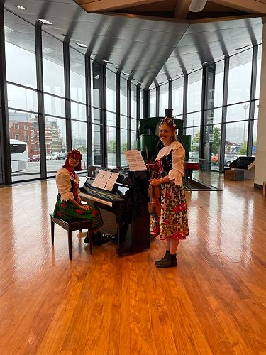 Head Prefect Helen Li and Skyla Murray 