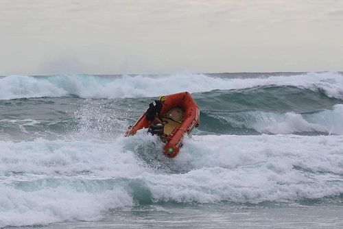 Bravery in the powerful surf conditions