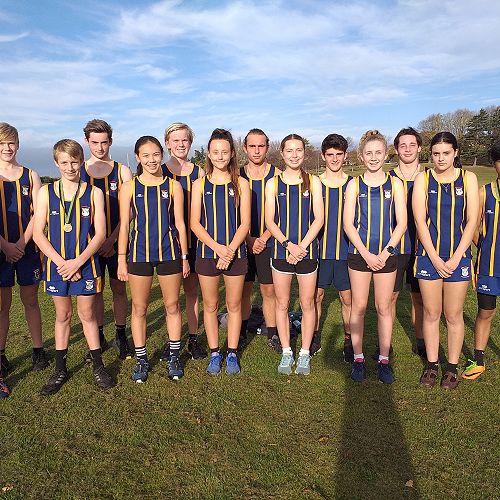 2019 Roncalli Aoraki Cross Country Team