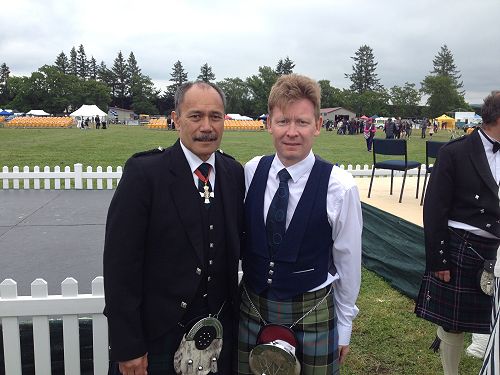 Colin Forsyth with 3rd Games Chieftain Sir Jerry Mateparae