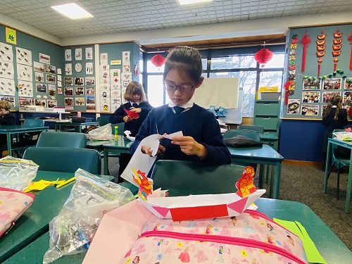 Year 3 Linda Mei making dragon boat
