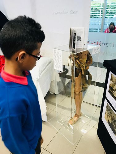 ANZAC DAY - Library Visit