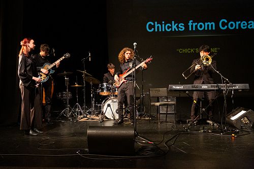 Chicks from Corea - Music Awards