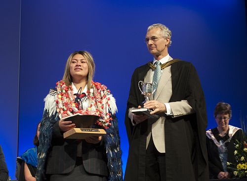 Prizegiving 2016: Bekah Laloata receives 