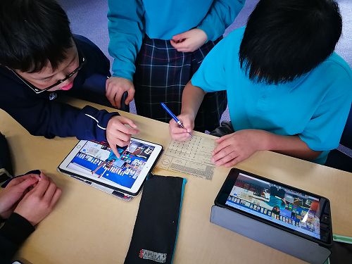 Students decoding other students' semaphore!