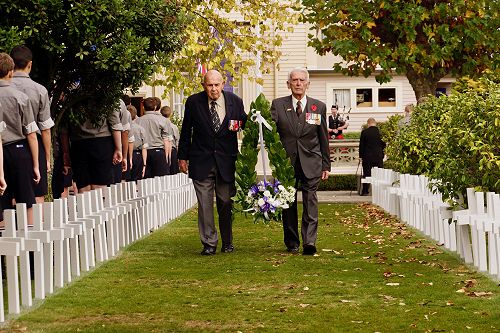Old Boys James Kelly (1938-42) and Alan Cull (1937-40) laying the wreath at the PNBHS ANZAC Service