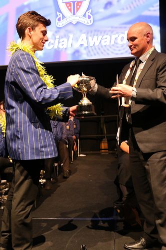 STEPHEN ROBERTSON SCIENCE AWARD FOR THE TOP YEAR 13 SCIENCE STUDENT - BENJAMIN TOPHAM