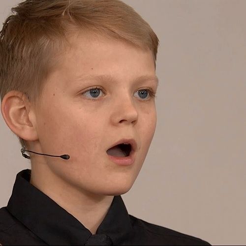 Video: Miserere mei, Deus (Allegri) | Nordstrand Church Choir | Aksel Rykkvin (12y treble) | NRK