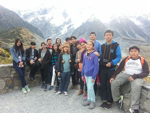 Group 2015 at Mount Cook Look-out | April 2015