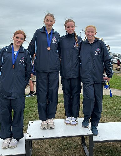 Mila, Lucy, Claudia and Eve