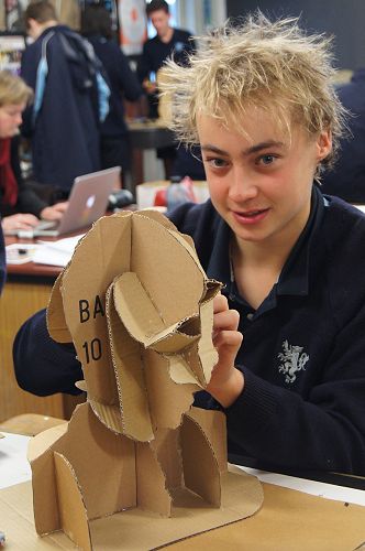 Creating Art sculpture; Jacob Jopson